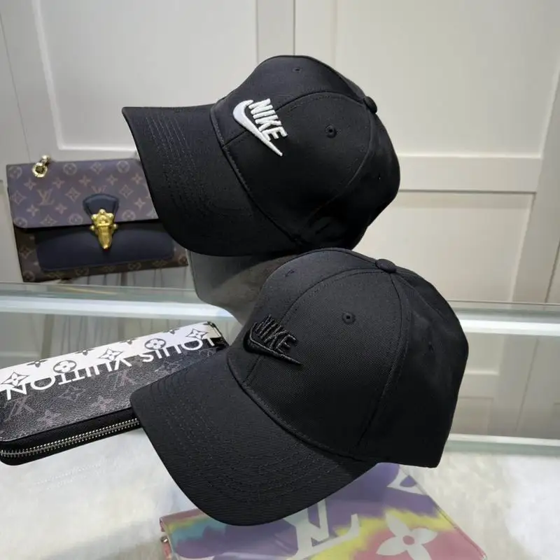 25 Nike Cap 0909
